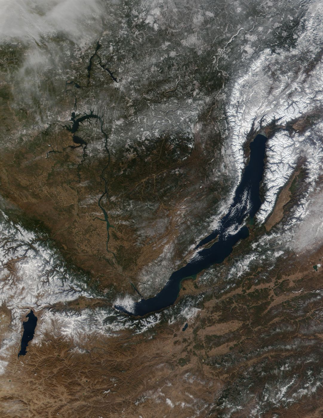 Top 10 Deepest Lakes in the World